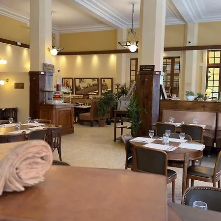 Grand De L'esperance Отель Лизьё