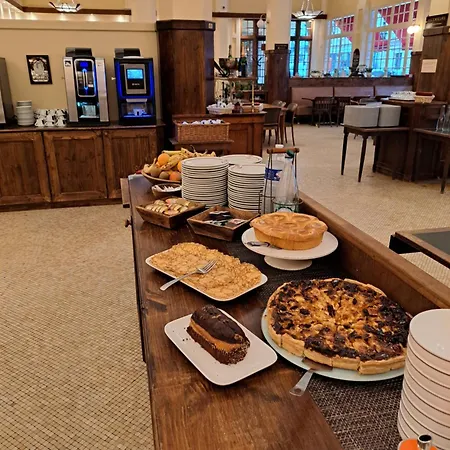 Grand De L'esperance Hotel Lisieux