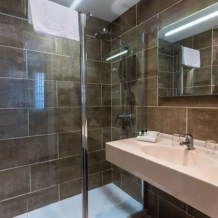 Grand De L'esperance Отель Лизьё