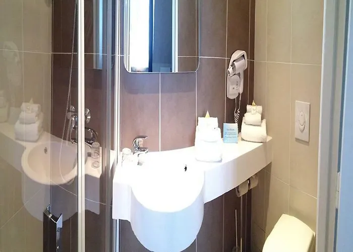 Grand De L'esperance 3* Лизьё